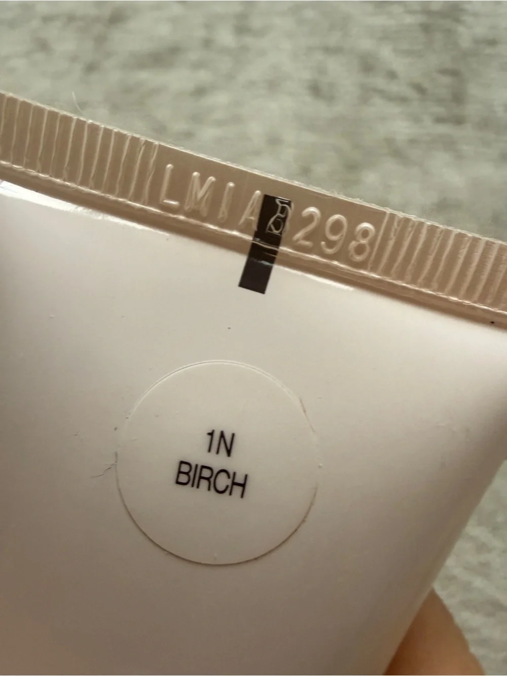 Laura Mercier skin tint natural dewy shade 1N birch